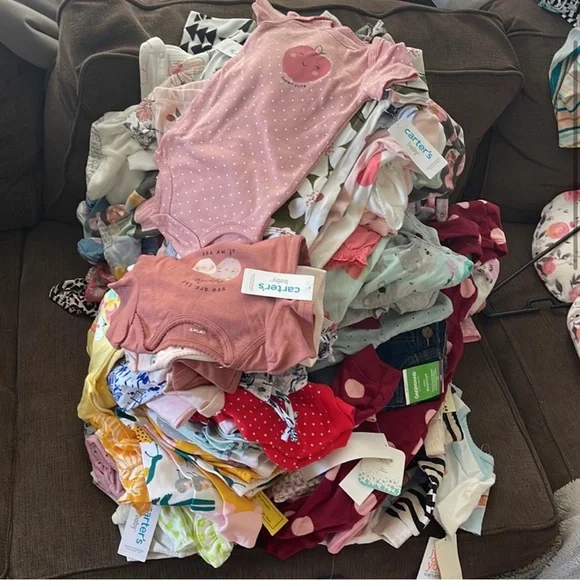 5lb Baby girl clothes mystery bundle box (Newborn through 3/6m) - Picture 4 of 13